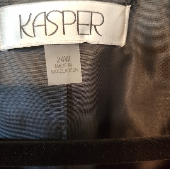 Red fully lined red blazer - Picture 2 of 8